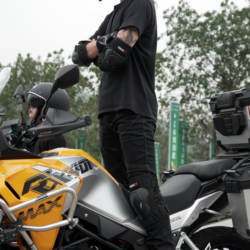 Set di 4 Protezioni per Ginocc - Motorcycle Gear For Woman recensione e prezzo